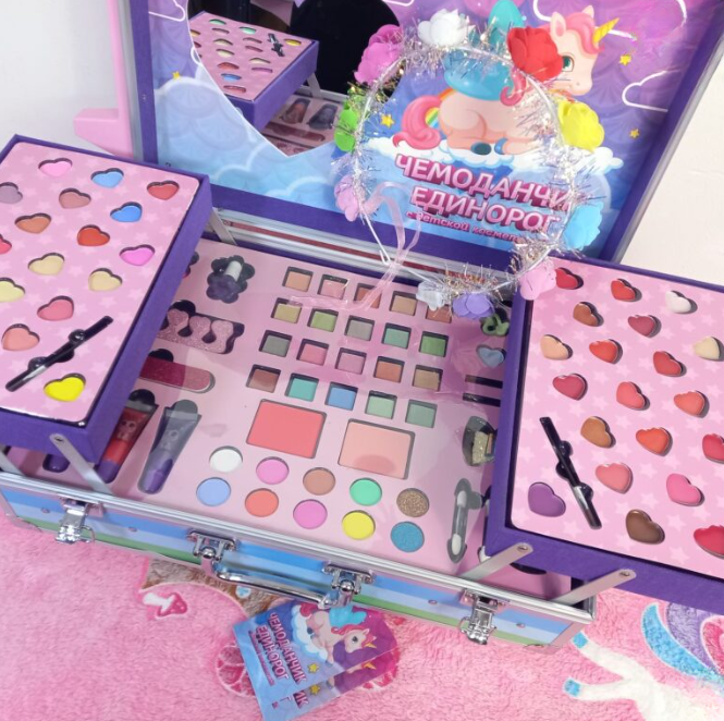 MALETA DE MAQUILLAJE PARA NIÑAS – SET COMPLETO DE BELLEZA