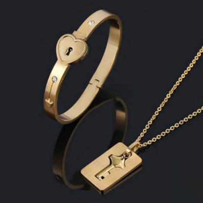 PULSERA LLAVE DEL CORAZÓN CON COLLAR TT